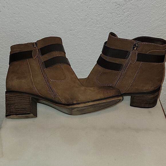 Franco Sarto Linden 2 Whiskey Suede Buckle Moto Booties, 9.5 - Picture 5 of 8